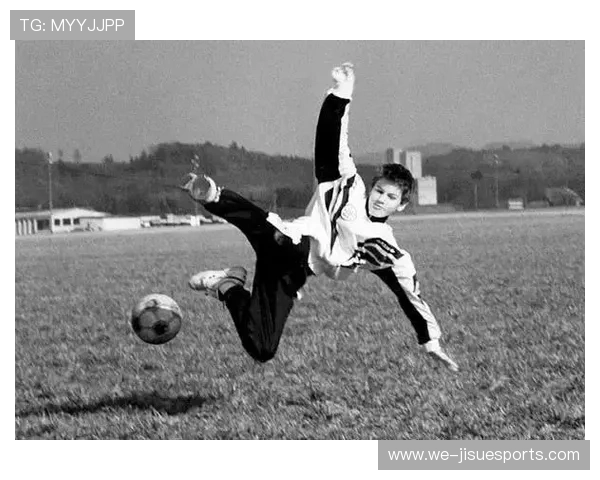 七位足球天才少年如何用才华征服绿茵场展现无限潜力