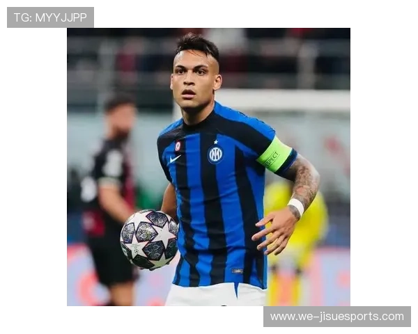 足球巨星风采尽显男人魅力 揭秘顶级球员背后的奋斗与荣耀